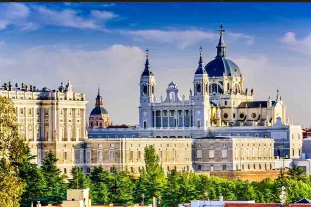 El Apartamento En Opera Palacio Real Мадрид Екстер'єр фото